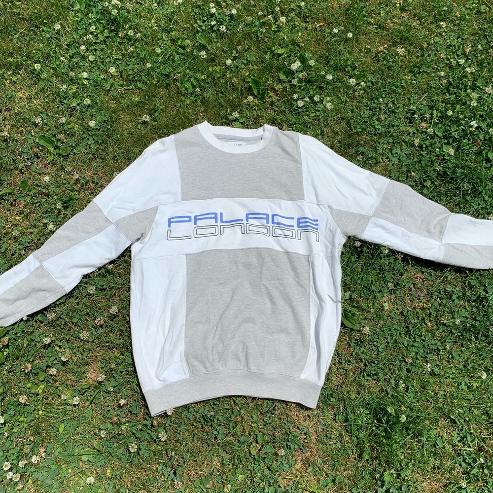 Palace Cut Mit Sew Crewneck